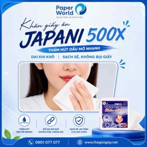 Người dùng lau miệng bằng khăn giấy ăn Japani 500X, thấm hút dầu mỡ nhanh, dai khi khô, sạch sẽ và không bụi giấy